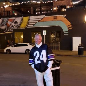 Meet your Posher, Robert